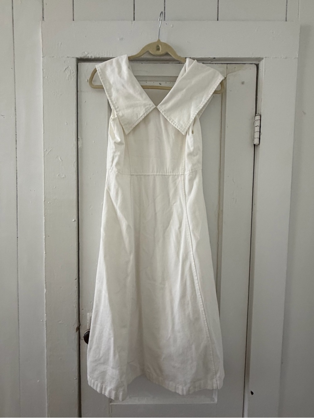 TCEC Dress - Picture 2 of 3